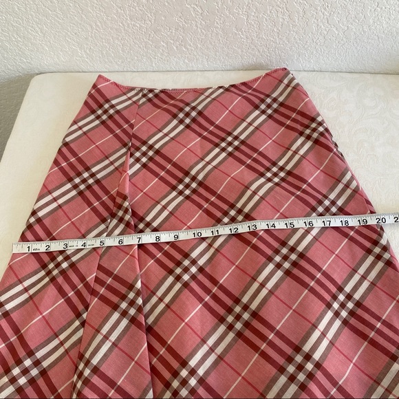 Burberry pink multi color check skirt - Picture 9 of 9